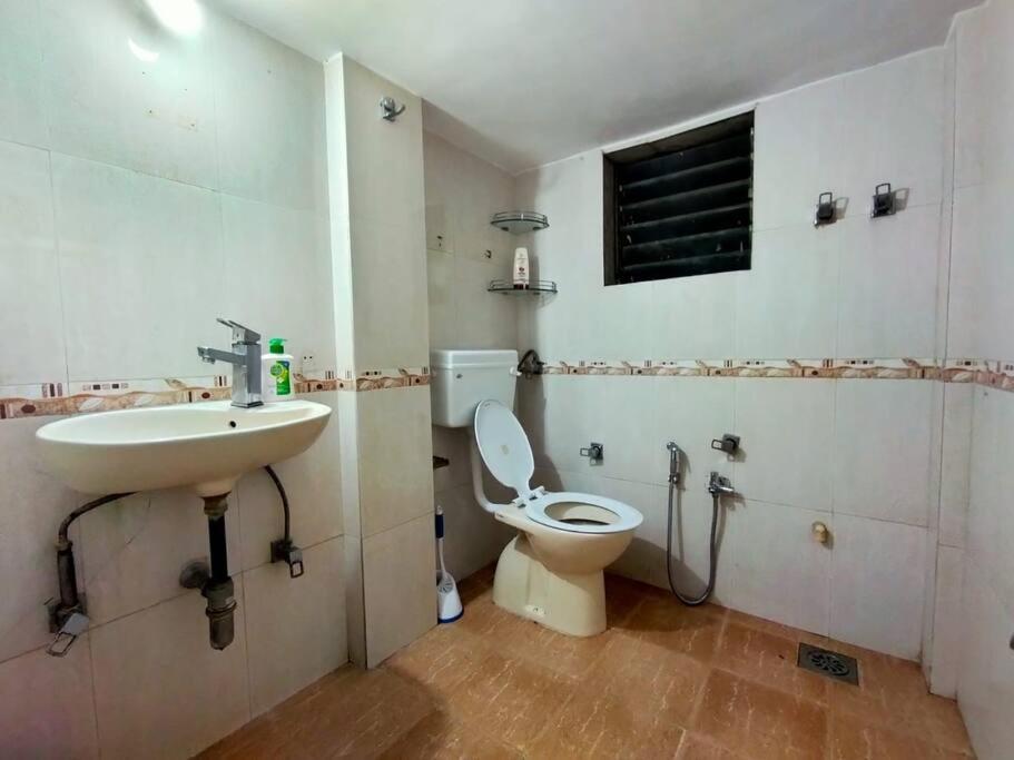 Mon Desire 5, Perry Cross Rd, Bandra West By Connekt Homes Bombay Eksteriør billede