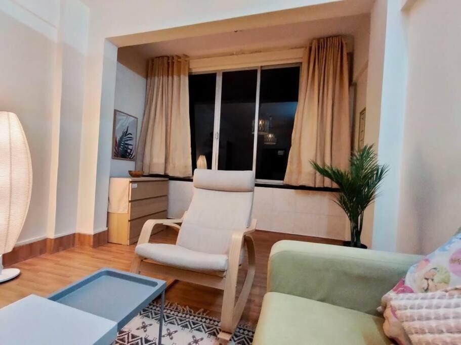 Mon Desire 5, Perry Cross Rd, Bandra West By Connekt Homes Bombay Eksteriør billede